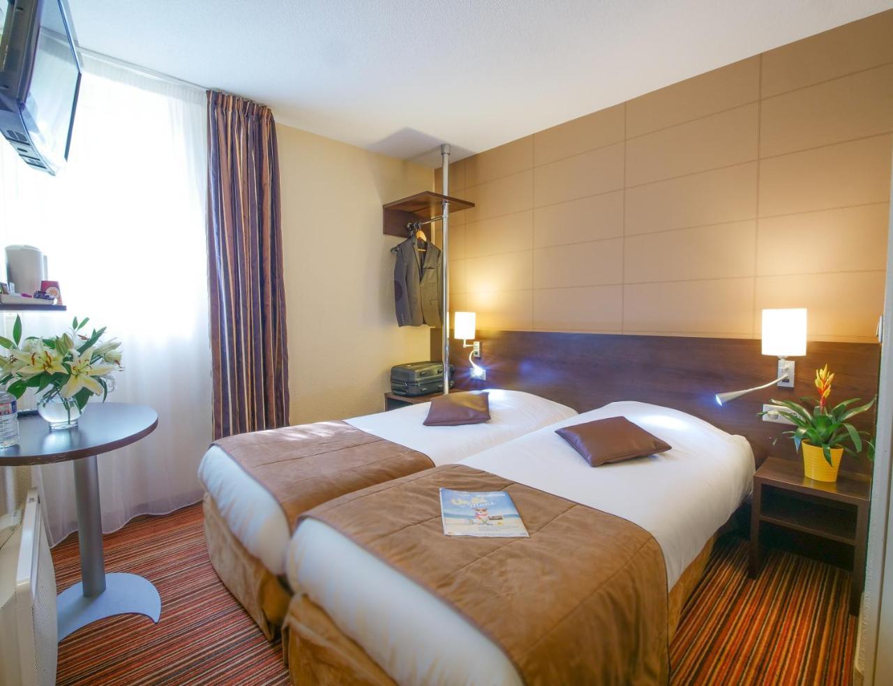Hotel Inn Design Poitiers Sud Экстерьер фото
